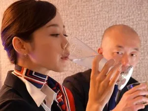 Tôi đã quan hệ với bạn cùng lớp JK của tôi lần đầu tiên khi bố mẹ cô ấy ở nhà