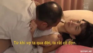 Em là con đĩ hư hỏng của anh
